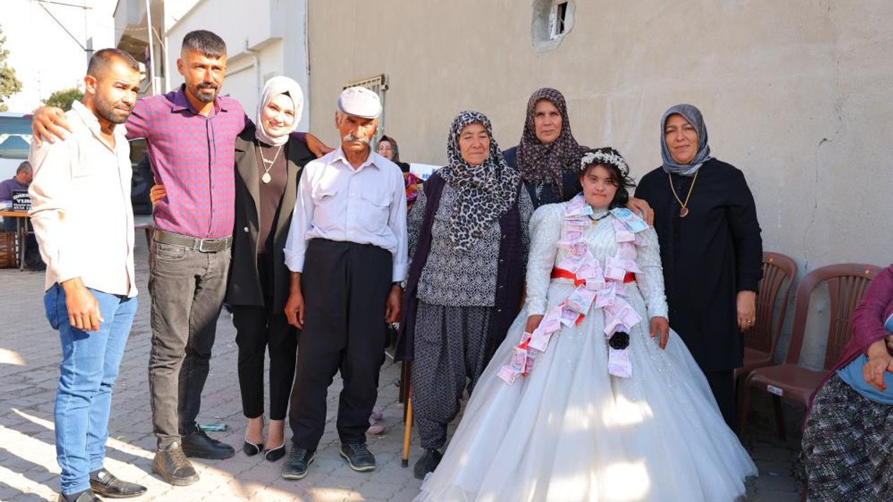 Down sendromlu Melek'in gelinlik hayali gerçek oldu.