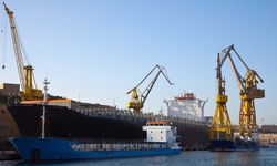 Ukrayna'dan Yola Çıkan Tahıl Yüklü İki Gemi ‘Glory' Ve ‘Riva Wind' İstanbul Boğaz'ından Geçti