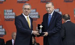 Cumhurbaşkanı Erdoğan’dan Başkan Güngör’e Ödül