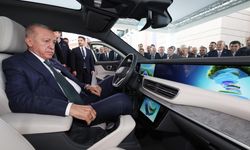 Erdoğan, Togg'un yeni sedan modelini inceledi