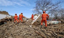 Çin'de korkutan deprem :Ölü ve yaralılar var.