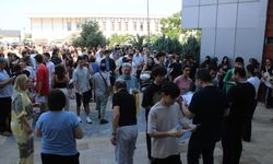 YKS maratonunda manzara değişmedi, geç kalanlar sınava alınmadı.