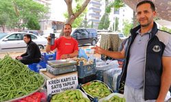 Pazarda kolay ödeme dönemi: İster kartla ister karekodla ödeme.