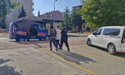 850 Bin liralık takılar bir çocuk tarafından çalındı.