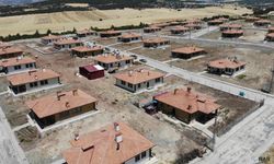 Çadırlardan evlere: Yeni bir sayfa.