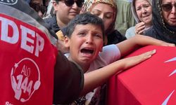 Yangın şehidinin oğlu "Baba, ben sensiz ne yapacağım?" diye feryat etti.