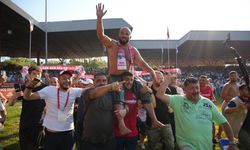 664. Kırkpınar başpehlivanı Orhan Okulu oldu.