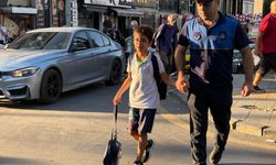 Kağıthane'de okul önlerinde sıkı denetim.