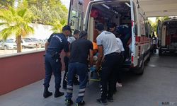 Antalya'da genç adam, kiralık araçta başından vuruldu.