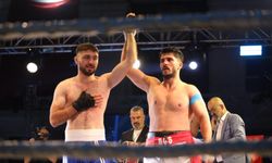 Erenler’de ‘Boks gecesi’ sporseverleri bir araya topladı.