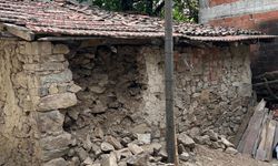 "Simav beşik gibi sallanıyor: 127 artçı, 5.4’lük deprem"