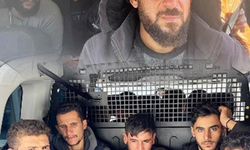 Aracıyla tıka basa göçmen taşıyan insan taciri tutuklandı.