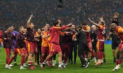 Galatasaray’da Liverpool galibiyeti sevinci.