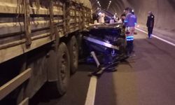 Tünelde trafik kazası: 1 ölü, 4 yaralı.