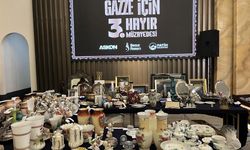 Fatih’te yapılan müzayedenin geliri Gazze’ye gidecek.