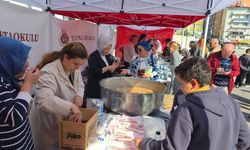 Gazze için hayır çarşısı oluşturdular.