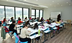 Kullanılmayan makam odası dersliğe dönüştürüldü.