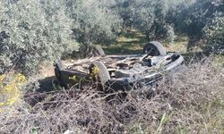 Şarampole yuvarlanan otomobildeki anne ve çocuğu yaralandı