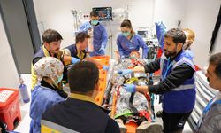 Gerçeğini aratmayan tatbikatta: hasta yakınları kriz geçirdi