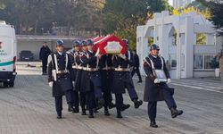 Trafik kazasında ölen uzman çavuş için tören düzenlendi.