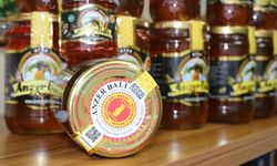 Yılda 10 ton üretiliyor, 100 ton satılıyor.