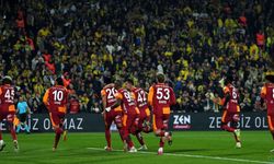 Galatasaray dev derbide lider ayrıldı