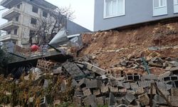 Ev sahibi, duvar çökmesini 'deprem' zannetmiş