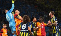 Galatasaray'ı deviren Fenerbahçe, Süper Kupa'nın sahibi oldu.