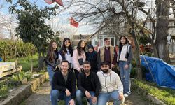 Üniversite öğrencilerinden yaşlı çifte sürpriz