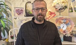 Çiçek hırsızlığına esnaftan 'ince' sitem: "İsteseydi hediye ederdik"