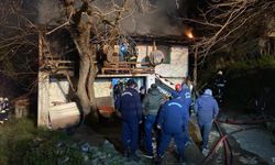 Tek başına yaşadığı evinde alevlerin arasında hayatını kaybetti