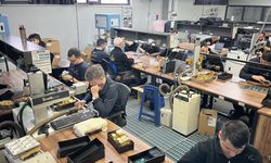 Talebe yetişmek için gece gündüz altın üretiyorlar