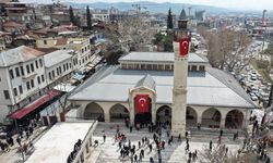 Depremde hasar gören 583 yıllık Ulu Cami yeniden ibadete açıldı.