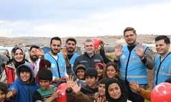 Kahramanmaraş Büyükşehir'den İdlib'de kardeşlik iftarı.