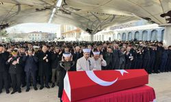 İstanbul'daki kazada şehit olan polis memuru son yolculuğuna uğurlandı