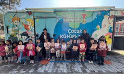 Kahramanmaraş'ın mobil kütüphanesi yüzlerce çocuğa ulaştı
