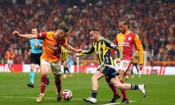 Derbide tarihi gece: Galatasaray puan farkını 7'ye çıkarttı