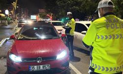 Polise önce yalvardı sonra küfürler edip kaçtı