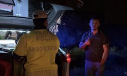 Alkollü sürücü merakına yenik düştü