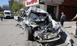 Freni patlayan kamyon caddeyi savaş alanına çevirdi