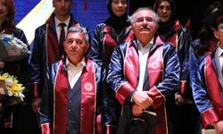 Yarım asrı devirdiler, cübbe giyip mezun oldular
