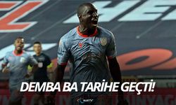 Demba Ba lig tarihine geçti!
