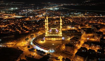 Kadir gecesinde hangi namazlar kılınır?