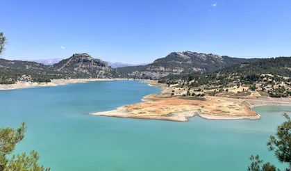 Ilıca yolu doğayla tarihi birleştiriyor.