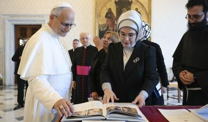 Emine Erdoğan, Vatikan’da Papa 14. Leo ile buluştu.