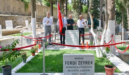 Merhum Başkan Ferdi Zeyrek vefatının 52. gününde dualarla anıldı.