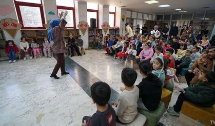 Edebiyat şehrinde çocuklarla masal buluşması