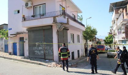 Aydın'ın Efeler ilçesinde balkon çöktü