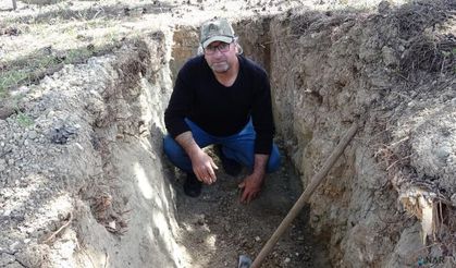 Dokuz kez ölümden döndü, mezarını kazmaya başladı