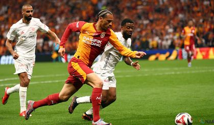 Okan Buruk tarihe geçti! Galatasaray üst üste 4. kez şampiyon.